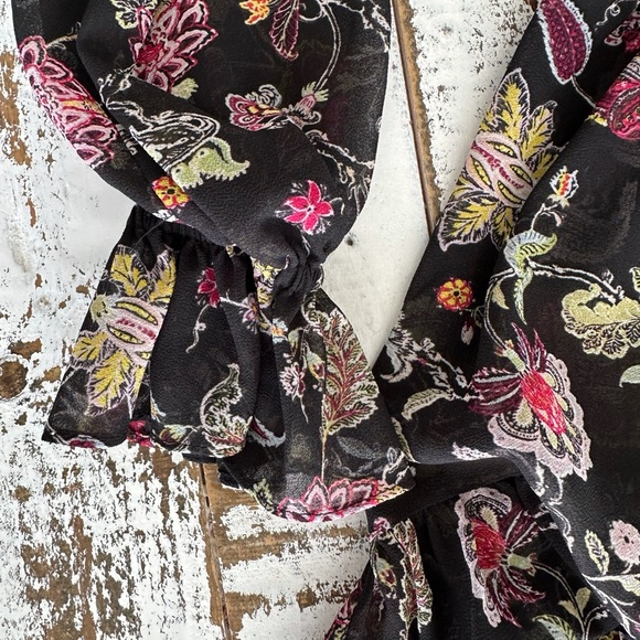 Cinq à Sept Daija paisley print long sleeve dress, Size 0 - Picture 3 of 7